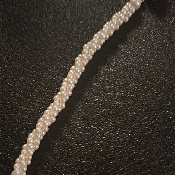 White Rope Chain Necklace with Twisted Pattern - Picture 3 of 4